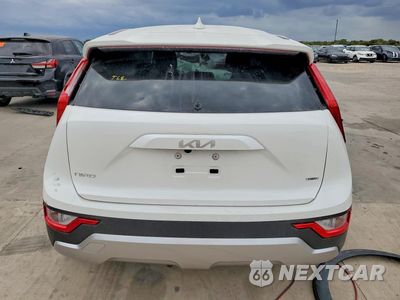Zdjęcie 6 z 13 samochodu: 2026 KIA NIRO LX VIN:KNDCP3LE6T5367333 - miniatura