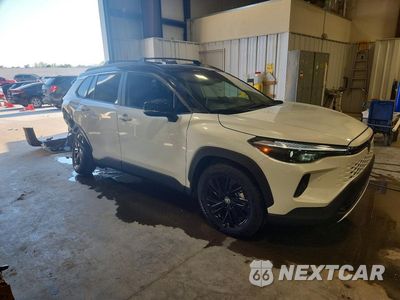 Czwarte zdjęcie samochodu z boku: 2026 TOYOTA COROLLA CROSS HYBRID XSE VIN:7MUFBABG9TV105664 - miniatura