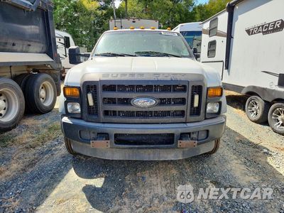 Piąte zdjęcie samochodu w środku: 2010 FORD F550 SUPER DUTY VIN:1FDAF5GR1AEB39512 - miniatura