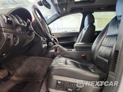 Zdjęcie 7 z 13 samochodu: 2005 PORSCHE CAYENNE TURBO VIN:WP1AC29P15LA90268 - miniatura