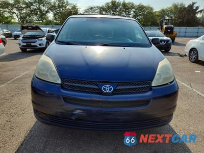 Piąte zdjęcie samochodu w środku: 2005 TOYOTA SIENNA LE 7 PASSENGER VIN:5TDZA23CX5S316306 - miniatura