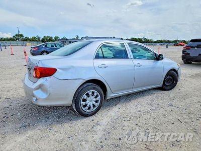 Trzecie zdjęcie samochodu z tyłu: 2010 TOYOTA COROLLA LE VIN:1NXBU4EE1AZ189160 - miniatura
