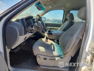 Zdjęcie 7 z 12 samochodu: 2013 GMC SIERRA K2500 SLE VIN:1GT120CG4DF131166 - miniatura