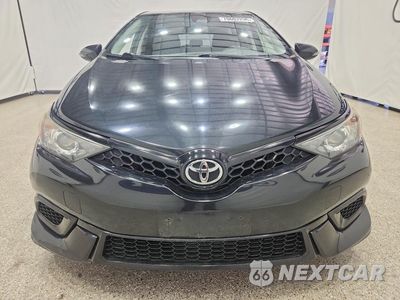 Piąte zdjęcie samochodu w środku: 2018 TOYOTA COROLLA IM BASE VIN:JTNKARJE2JJ570111 - miniatura