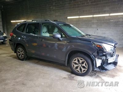 Czwarte zdjęcie samochodu z boku: 2023 SUBARU FORESTER PREMIUM VIN:JF2SKAEC3PH508102 - miniatura