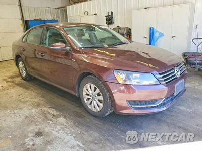 Czwarte zdjęcie samochodu z boku: 2014 VOLKSWAGEN PASSAT VIN:1VWAT7A31EC077394 - miniatura