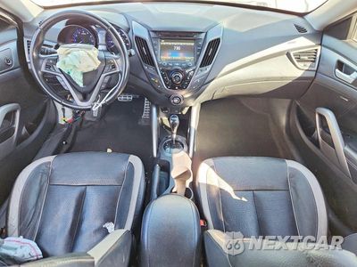 Zdjęcie 8 z 12 samochodu: 2015 HYUNDAI VELOSTER TURBO VIN:KMHTC6AE4FU221292 - miniatura