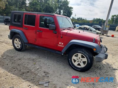 Czwarte zdjęcie samochodu z boku: 2008 JEEP WRANGLER UNLIMITED X VIN:1J4GA39108L518767 - miniatura