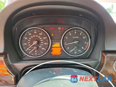 Zdjęcie 9 z 12 samochodu: 2011 BMW 335 I VIN:WBAKG7C52BE264103 - miniatura