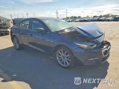 Czwarte zdjęcie samochodu z boku: 2018 MAZDA 3 GRAND TOURING VIN:3MZBN1W39JM241164 - miniatura