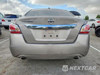 Zdjęcie 6 z 12 samochodu: 2015 NISSAN ALTIMA 2.5 S VIN:1N4AL3AP5FN873317 - miniatura