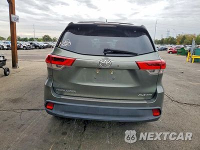Zdjęcie 6 z 12 samochodu: 2018 TOYOTA HIGHLANDER XLE VIN:5TDJZRFH7JS816455 - miniatura