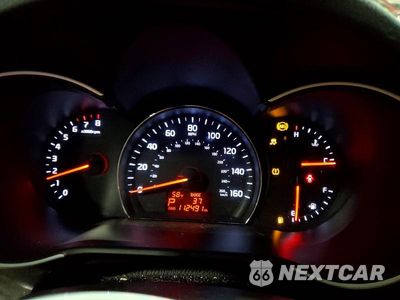 Zdjęcie 9 z 14 samochodu: 2014 KIA SORENTO LX VIN:5XYKT4A71EG527596 - miniatura