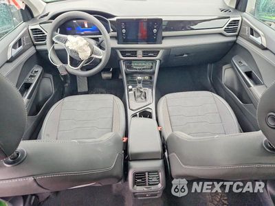 Zdjęcie 8 z 14 samochodu: 2025 VOLKSWAGEN TAOS SE BLACK VIN:3VV3C7B20SM047459 - miniatura