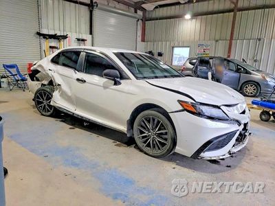 Czwarte zdjęcie samochodu z boku: 2022 TOYOTA CAMRY SE VIN:4T1T11AK7NU627449 - miniatura