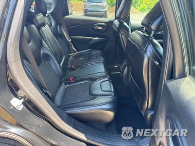 Zdjęcie 6 z 13 samochodu: 2019 JEEP CHEROKEE LATITUDE PLUS VIN:1C4PJMLB9KD431013 - miniatura