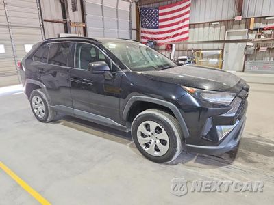 Czwarte zdjęcie samochodu z boku: 2020 TOYOTA RAV4 LE VIN:2T3H1RFV0LC035839 - miniatura