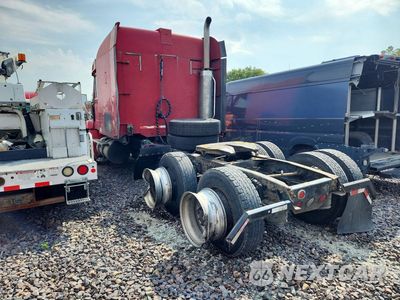Trzecie zdjęcie samochodu z tyłu: 2001 FREIGHTLINER FLC112 SEMI TRUCK VIN:1FUJAZA801PG66726 - miniatura