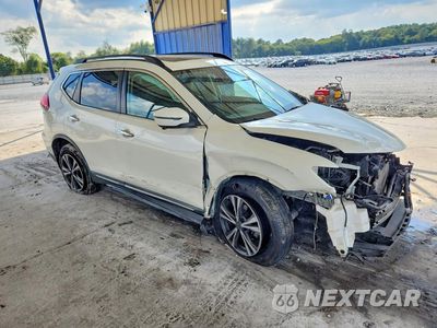 Czwarte zdjęcie samochodu z boku: 2017 NISSAN ROGUE SL VIN:5N1AT2MT2HC781380 - miniatura