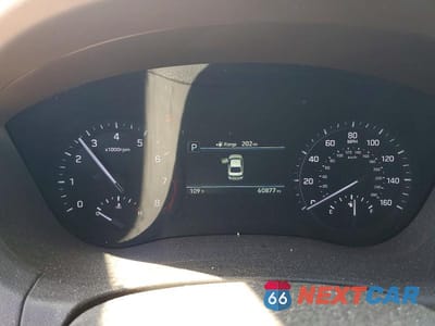 Zdjęcie 9 z 13 samochodu: 2018 GENESIS G80 3.8 VIN:KMHGN4JE7JU271080 - miniatura
