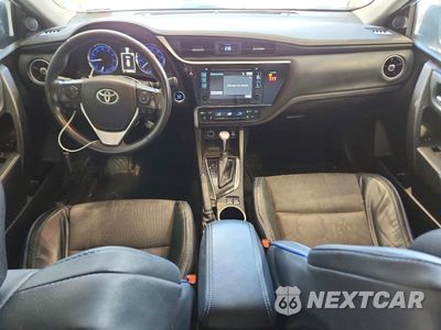 Zdjęcie 8 z 12 samochodu: 2018 TOYOTA COROLLA SE VIN:5YFBURHE4JP790914 - miniatura