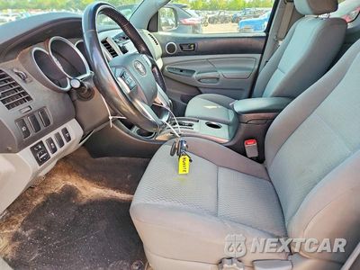 Zdjęcie 7 z 12 samochodu: 2012 TOYOTA TACOMA V6 VIN:5TFUU4EN4CX048761 - miniatura