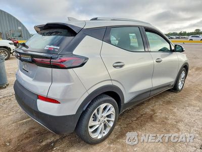 Trzecie zdjęcie samochodu z tyłu: 2023 CHEVROLET BOLT EUV LT VIN:1G1FY6S09P4142099 - miniatura