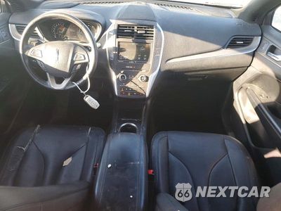 Zdjęcie 8 z 12 samochodu: 2015 LINCOLN MKC VIN:5LMCJ2A99FUJ15340 - miniatura