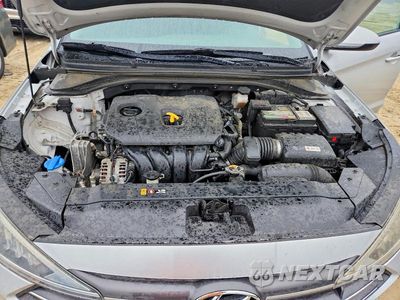 Zdjęcie 11 z 12 samochodu: 2019 HYUNDAI ELANTRA SE VIN:KMHD84LFXKU881699 - miniatura