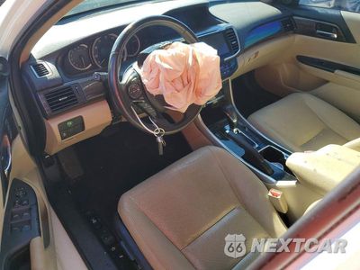 Zdjęcie 8 z 13 samochodu: 2017 HONDA ACCORD EXL VIN:1HGCR3F85HA041314 - miniatura