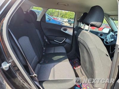 Zdjęcie 10 z 12 samochodu: 2023 KIA SOUL LX VIN:KNDJ23AU4P7858087 - miniatura