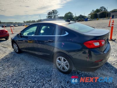 Drugie zdjęcie samochodu z przodu: 2017 CHEVROLET CRUZE LT VIN:1G1BE5SM8H7139456 - miniatura