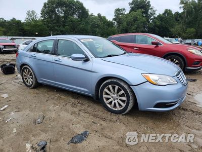 Czwarte zdjęcie samochodu z boku: 2014 CHRYSLER 200 TOURING VIN:1C3CCBBB8EN137801 - miniatura