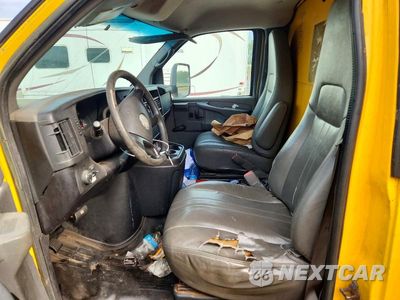 Zdjęcie 7 z 13 samochodu: 2011 GMC SAVANA BOX TRUCK VIN:1GD374CG2B1902098 - miniatura