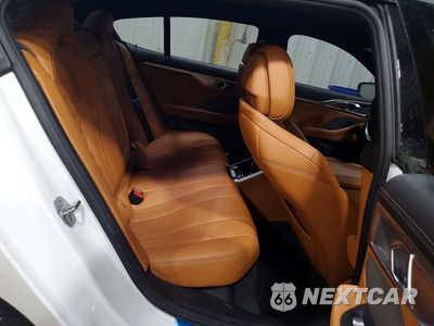 Zdjęcie 10 z 12 samochodu: 2022 BMW 840XI VIN:WBAGV4C00NCJ59557 - miniatura