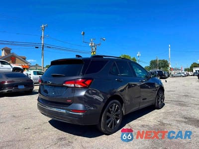 Czwarte zdjęcie samochodu z boku: 2022 CHEVROLET EQUINOX RS VIN:3GNAXMEV3NS120474 - miniatura
