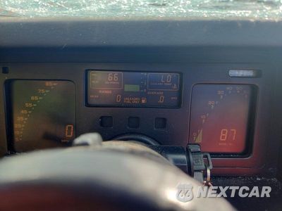 Zdjęcie 9 z 12 samochodu: 1985 CHEVROLET CORVETTE VIN:1G1YY078XF5107097 - miniatura