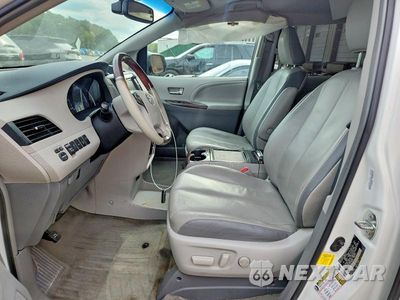 Zdjęcie 7 z 13 samochodu: 2013 TOYOTA SIENNA LIMITED 7-PASSENGER VIN:5TDYK3DC6DS295286 - miniatura