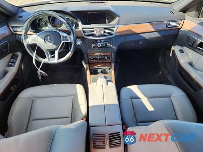Zdjęcie 8 z 12 samochodu: 2012 MERCEDES-BENZ E 350 VIN:WDDHF5KB2CA603632 - miniatura