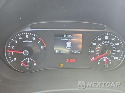 Zdjęcie 9 z 14 samochodu: 2022 KIA SOUL LX VIN:KNDJ23AU7N7184904 - miniatura