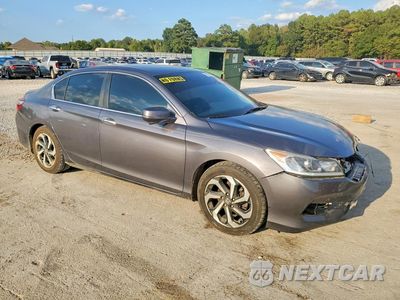 Czwarte zdjęcie samochodu z boku: 2016 HONDA ACCORD EX VIN:1HGCR2F78GA135560 - miniatura