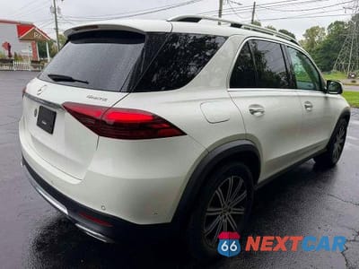 Trzecie zdjęcie samochodu z tyłu: 2024 MERCEDES-BENZ GLE 350 4MATIC VIN:4JGFB4FB1RB035874 - miniatura