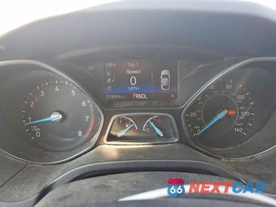 Zdjęcie 9 z 13 samochodu: 2018 FORD FOCUS SE VIN:1FADP3K2XJL228526 - miniatura