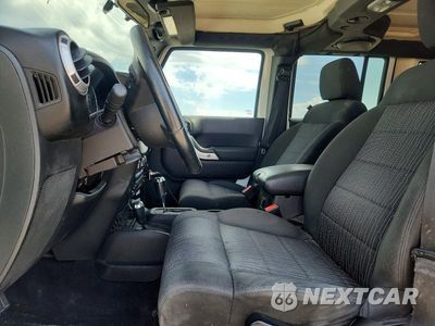 Zdjęcie 7 z 13 samochodu: 2011 JEEP WRANGLER VIN:1J4HA5H12BL588442 - miniatura