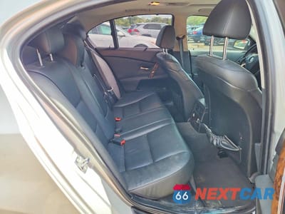 Zdjęcie 10 z 12 samochodu: 2007 BMW 530 XI VIN:WBANF735X7CU24148 - miniatura
