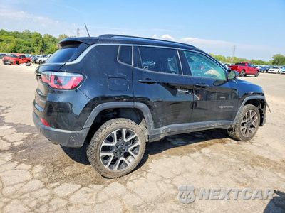 Trzecie zdjęcie samochodu z tyłu: 2021 JEEP COMPASS LIMITED VIN:3C4NJDCB3MT589755 - miniatura