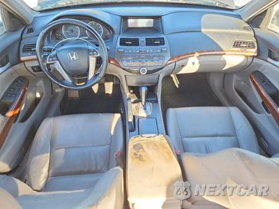 Zdjęcie 8 z 13 samochodu: 2012 HONDA ACCORD EXL VIN:1HGCP2F88CA211397 - miniatura