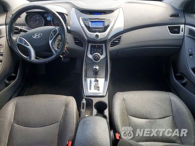 Zdjęcie 8 z 13 samochodu: 2012 HYUNDAI ELANTRA LIMITED VIN:KMHDH4AE9CU495707 - miniatura