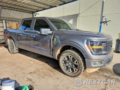 Czwarte zdjęcie samochodu z boku: 2024 FORD F150 STX VIN:1FTEW2KP2RKD19282 - miniatura