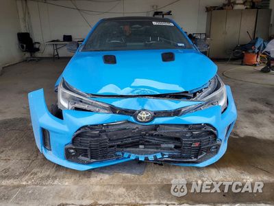 Piąte zdjęcie samochodu w środku: 2024 TOYOTA GR COROLLA CIRCUIT EDITION VIN:JTNABAAE8RA014231 - miniatura